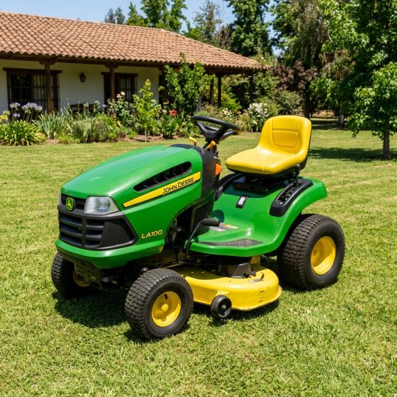 John Deere LA100